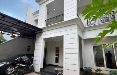 KEBAYORAN BARU – HOUSE – FOR SALE