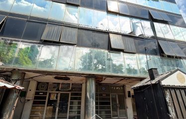 COMMERCIAL BUILDING FOR SALE – [MENTENG]