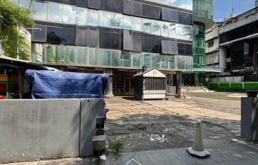 COMMERCIAL BUILDING FOR SALE – [MENTENG]