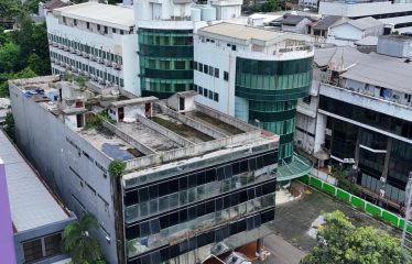 COMMERCIAL BUILDING FOR SALE – [MENTENG]