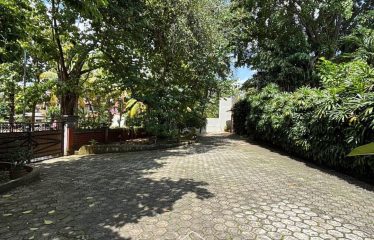 HOUSE FOR SALE – [CIRENDEU]