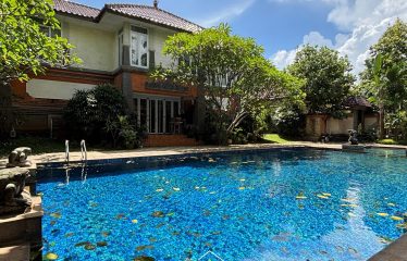 HOUSE FOR SALE – [CIRENDEU]