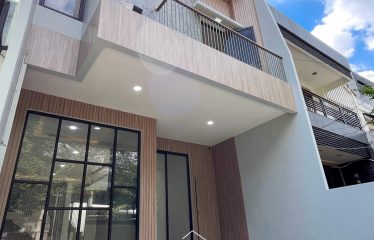 HOUSE FOR SALE – [PONDOK INDAH]