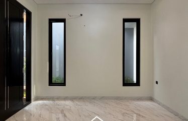 KEBAYORAN BARU [FOR SALE]