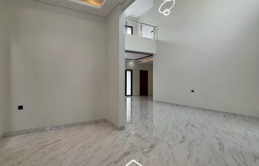KEBAYORAN BARU [FOR SALE]