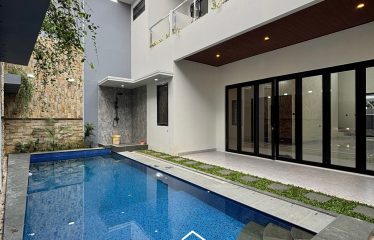 KEBAYORAN BARU [FOR SALE]