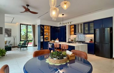 HOUSE FOR SALE – [KEBAYORAN LAMA]