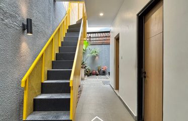 HOUSE FOR SALE – [KEBAYORAN LAMA]