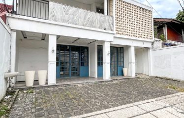 COMMERCIAL BUILDING FOR SALE – [KEBAYORAN BARU]