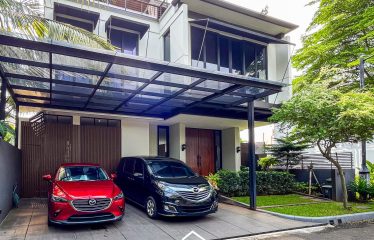 HOUSE FOR SALE – (KEMANG / AMPERA}